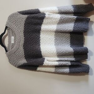 EUC Zenana Grey Striped Popcorn Sweater